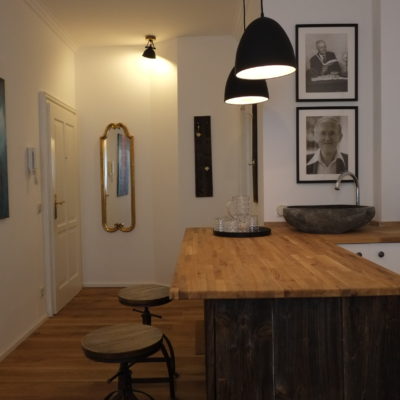 Eingang der Osteopathie-Praxis Maistraße 5 Landshut